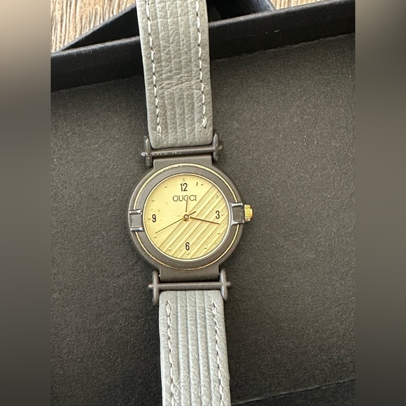 Gucci Accessories - Watch ⏱️